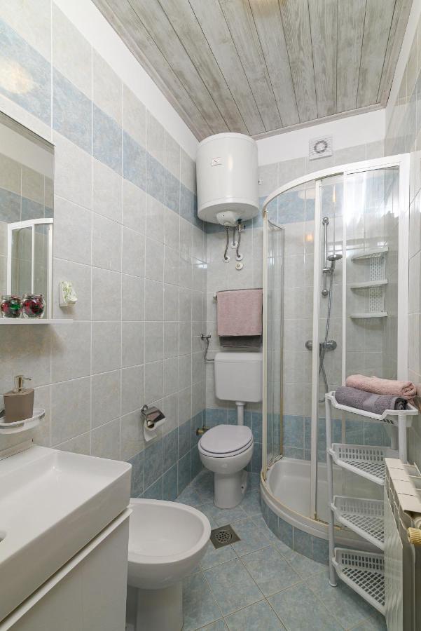 Apartments By The Sea Duga Luka - Prtlog, Labin - 2335 Exterior foto
